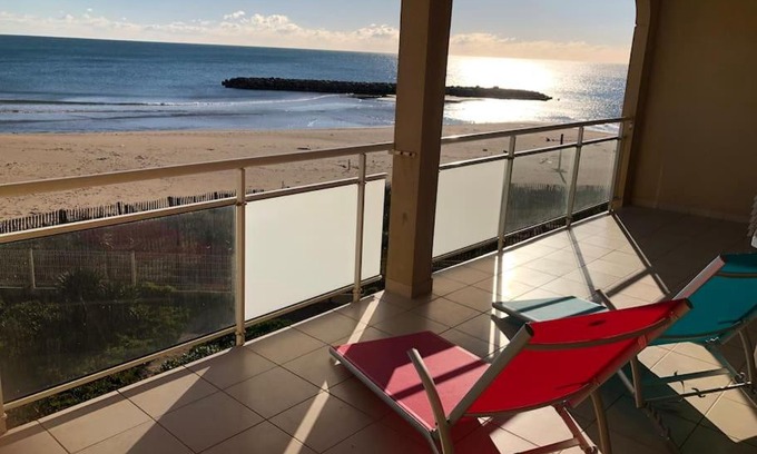 Valras-Plage Apartment | Appartement Front de mer