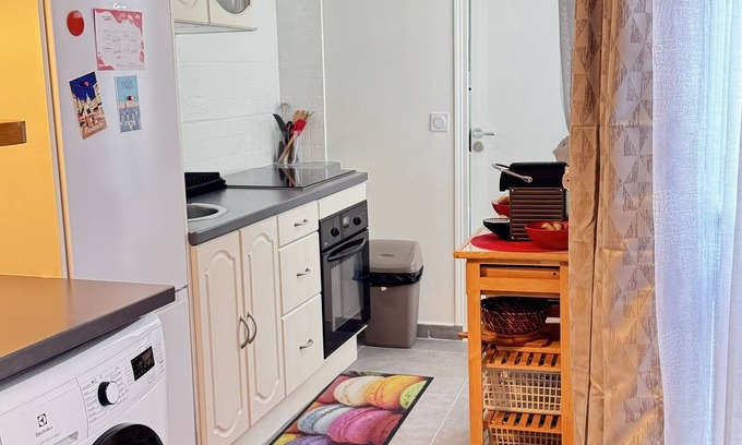 Porte-Saint-Martin Apartment | Appartement Gare de Lest