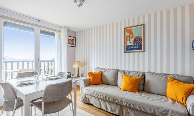 Blonville-sur-Mer Apartment | Appartement Loma - Welkeys