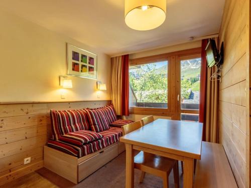 Plagne 1800 Apartment | Appartement lumineux avec balcon, Wi-Fi & piscine chauffée à Plagne 1800 - FR-1-351-173
