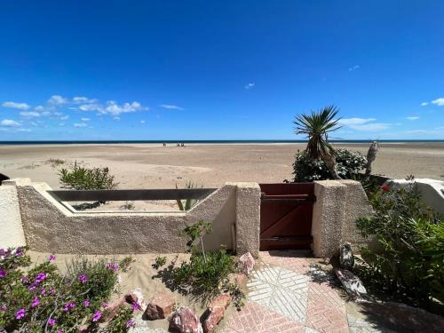 Les Ayguades Apartment | Appartement Liberssan les pieds dans le sable, rez de plage