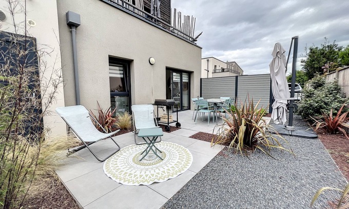 Lion-sur-Mer Apartment | Appartement Lumineux et Spacieux, de Plain Pied Avec Jardin, Terrasse et Parking