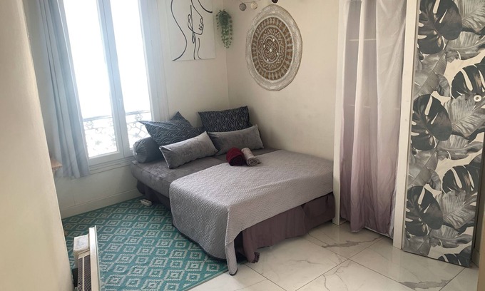 Quartier de la Goutte-d'Or Apartment | Appartement Metro Marcadet/Gare du Nord/Gare de L'est
