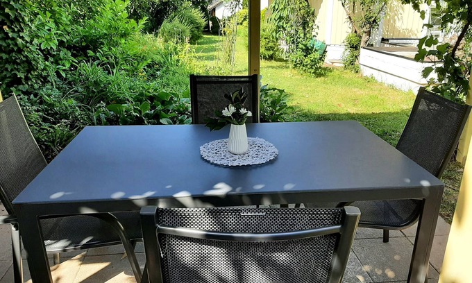 Kredenbach Apartment | Appartement mit 4 Einzelbetten in 3 Schlafzimmern
