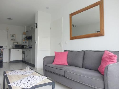 Sarzeau Apartment | Appartement moderne 2 pièces avec balcon et WIFI, proche centre Sarzeau et plages - FR-1-639-48
