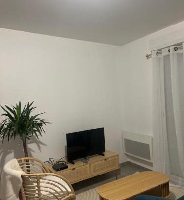 Carbon-Blanc Apartment | Appartement moderne et spacieux avec terrasse privée 1