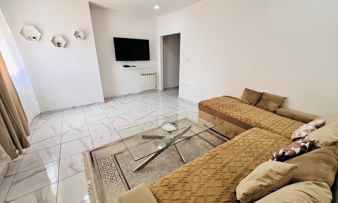 Oran Apartment | Appartement Oran 100m2 Tout Équipé