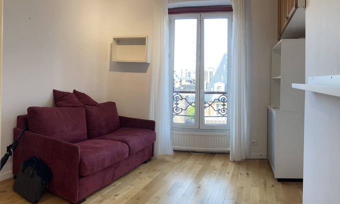 Hopital Saint-Louis Apartment | Appartement Paris 10, Proche des Transports en Commun