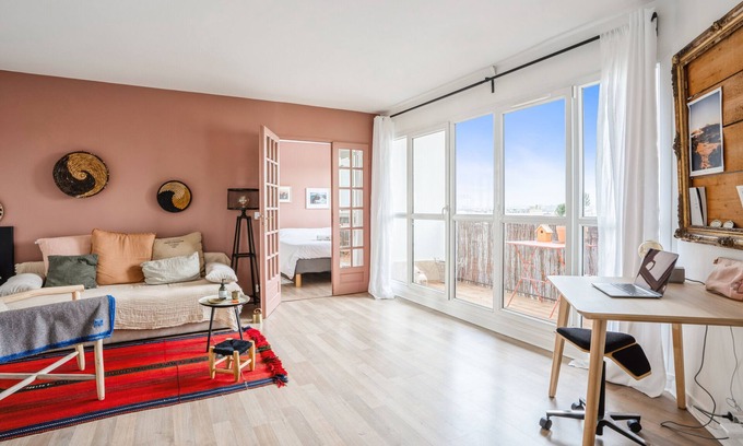 Pantin Apartment | Appartement Scandicci, vue fantastique - Welkeys