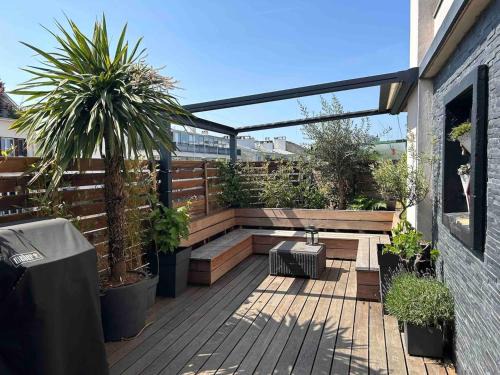 Asnieres-sur-Seine Apartment | Appartement spacieux à Asnières-sur-Seine avec terrasse.