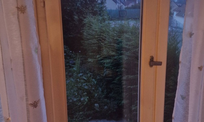Vaujours Apartment | Appartement Spacieux Avec Jardin Clos. A 15mn de L'aéroport CDG