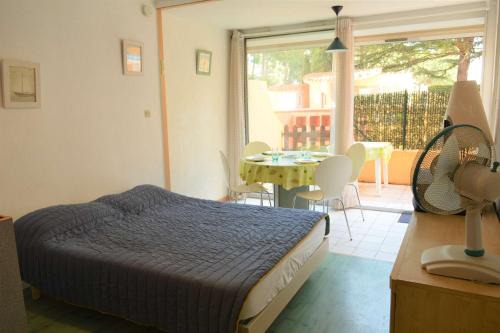 Argeles Plage Apartment | Appartement Studio cabine 4 couchages ARGELES SUR MER AR070-408