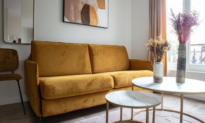 Levallois-Perret Apartment | Appartement Supérieur: two-Bedroom with WiFi & AC Near Paris
