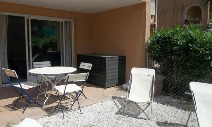 Cavaliere Apartment | Appartement T2 avec jardin, parking privé, à 900m de la plage - Le Lavandou - FR-1-251-359
