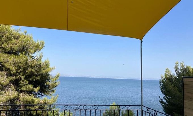 Istres Apartment | Appartement T4 terrasse et vue