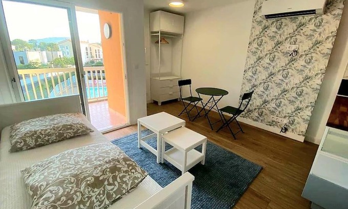 Saint-Aygulf Apartment | Appartement Vue Mer - Parking - Piscine - Plage