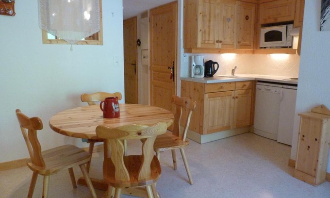 Beaufort Apartment | Appartement vue Roche Parstire, 4 personnes, 1 chambre, 1 coin montagne - HC07