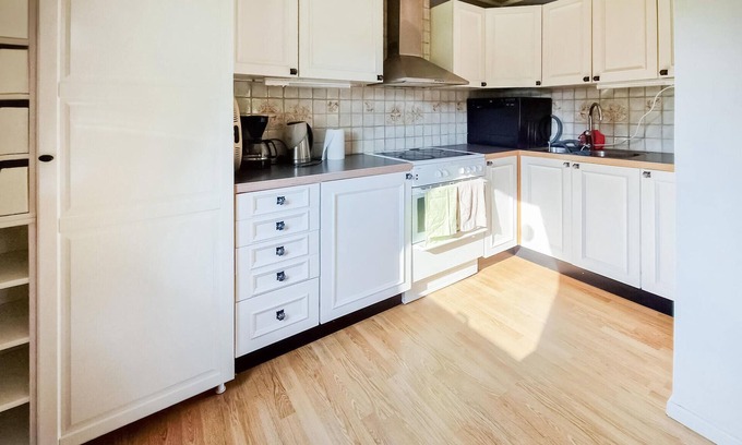Stavsjo House | Appealing cottage in a quiet and beautiful location to Lake Bolmen.