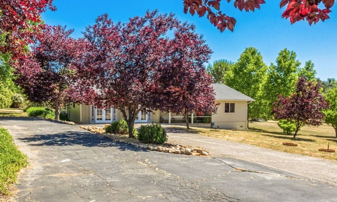 Julian House | Apple Farm Paradise in Julian