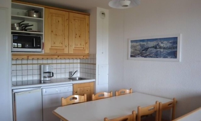 Belle Plagne Apartment | appt 6/7p bright face kindergarten direct access to the slopes