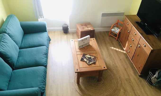 Boulogne-sur-Mer Apartment | Appt Les Remparts 6pers in old town