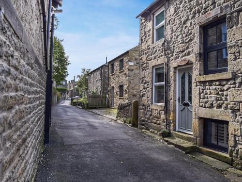 Giggleswick House | April Cottage - Uk2152