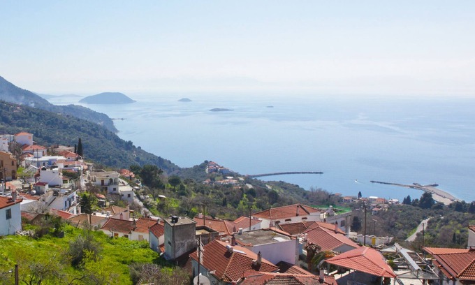Glossa House | Apsenti House in the center of Glossa