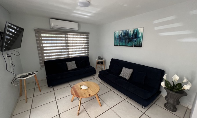 Mazatlan House | Apt 1 Casa Brisa 🏝️Common terrace 🏊‍♀️ &Terrace 5 blocks from the Malecon 🌊☀️🏖️👙