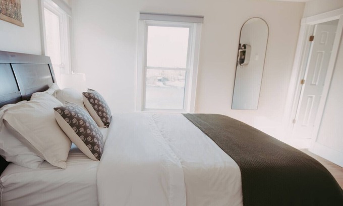Heart of Missoula Apartment | Apt. # 4 - Goldsmith's River Front Inn - Flathead Apartment
