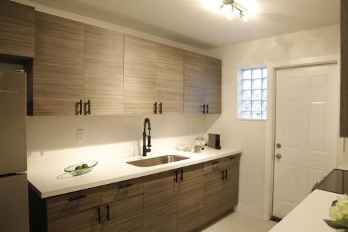 Seybold Apartment | Apt 5 Miami Designer Apartment in the Upper East-Side