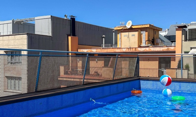 Dreta de l'Eixample Apartment | Apt for 3 close to Plaça Catalunya