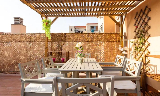 Sant Adria de Besos Apartment | Apt.p/5 15min from Barcelona and Beaches W/Terrace