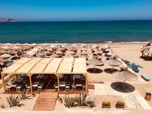 Malevizi Hotel | Aptera Beach