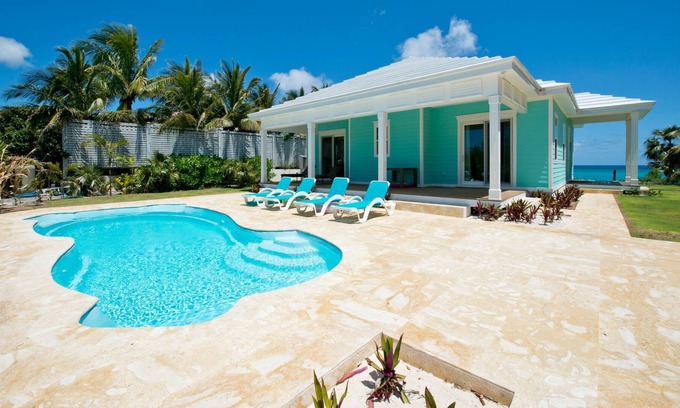 Double Bay House | Aqua Villa and Cottage by Eleuthera Vacation Rentals