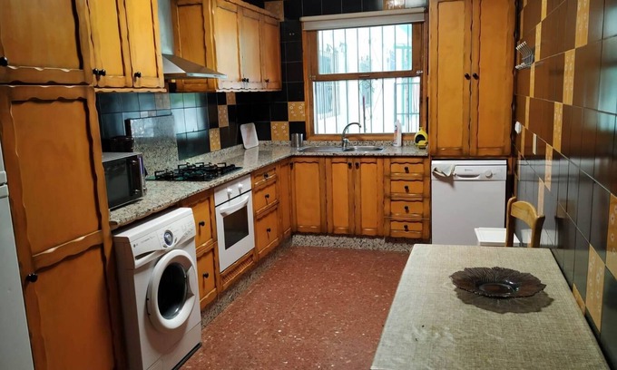El Bosque House | AR Manantial de los Cañitos: Annex apartments w/own entrance, kitchen, bathroom