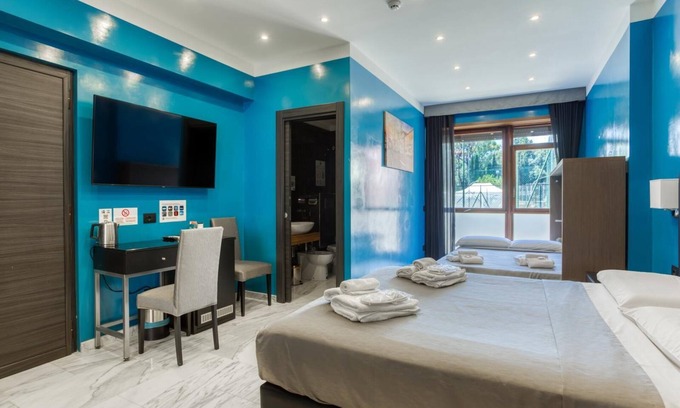 Nomentano Bed & Breakfast | AR ROOMS ROME blue room superior