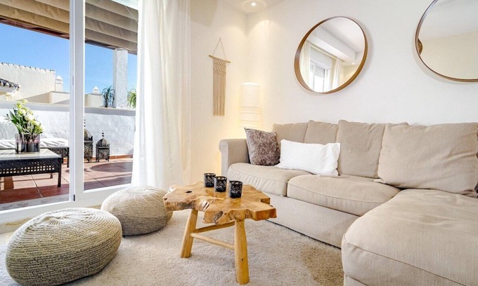 Marbella Apartment | AR23 - Holiday flat, Puerto Banus by Roomservices