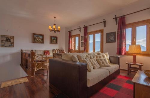 Arachova Ski Chalet | ARACHOVA MOUNTAIN VIEW