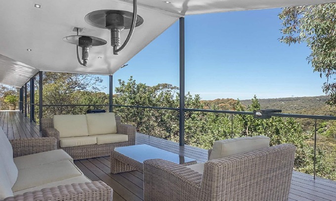 Wentworth Falls House | Arana A Little Blue Mountains Luxury