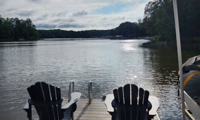 Southmont House | Arcade, billiards, firepit, kayaks, dock, 65" TVs, private dock, grill & smoker