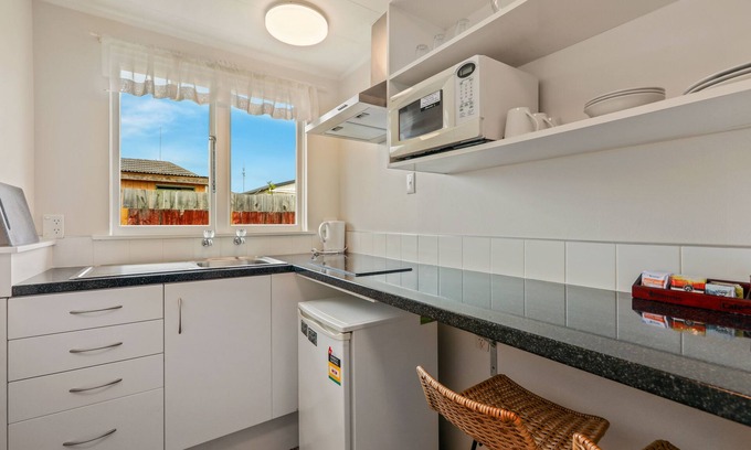 Woolston Hotel | Arcadia Motel
