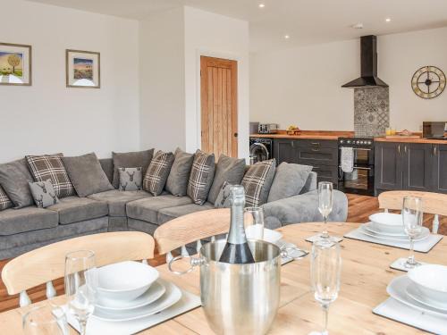 Fremington House | Archers Barn