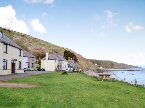 Burnmouth House | Archie's Cottage