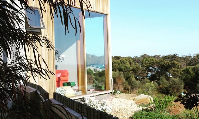 Greens Beach House | Architect designed house in Greens Beach