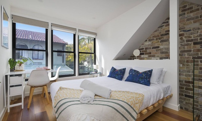 Redfern Apartment | Architect-Designed Studio Retreat in Surry Hills