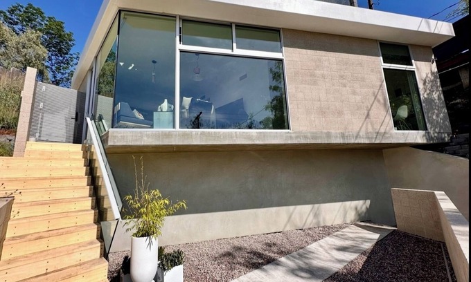 Montecito Heights House | Architectural 2-bedroom with WiFi, AC in the hills of Los Angeles