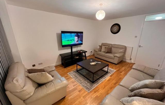 Hillrise Apartment | Archway Islington London