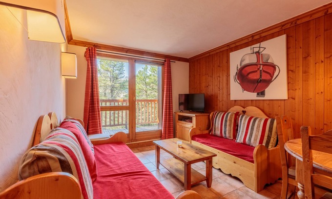 Arc-1950 Apartment | Arcs 2000 - Apartment for 4/6 people in a chalet close to the slopes