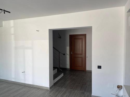 Constanta Villa | Ari&Ili Home