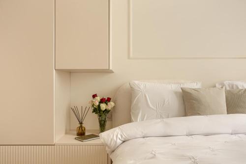 Jibert Apartment | ARI Luxury Apartment with Balcony